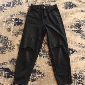 American Eagle size 00 Short black mom jeans